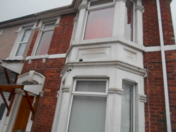 4 Bedroom End Of Terrace House To Rent In Groundwell Road, Swindon, Wiltshire, SN1