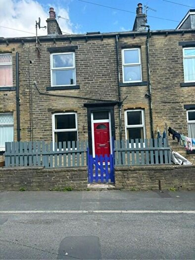 2 Bedroom House To Rent In Ripon Street, Halifax, HX1