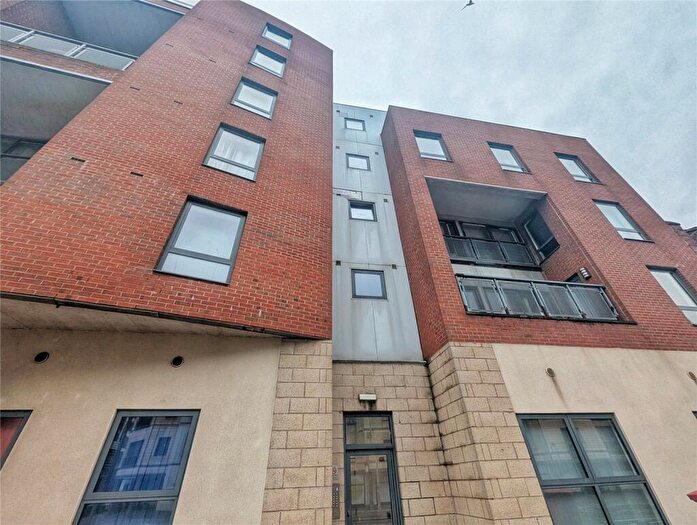 2 Bedroom Flat For Sale In Moss Street, Liverpool, Merseyside, L6