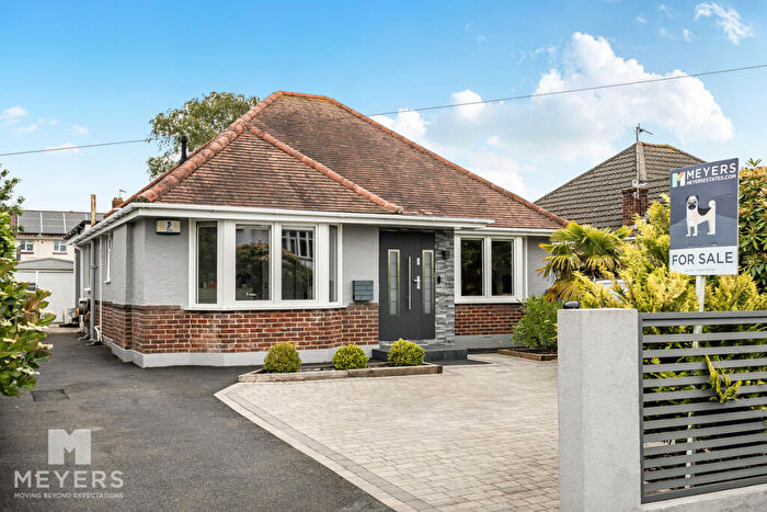 3 Bedroom Detached Bungalow For Sale In Alderney Avenue, Poole, BH12