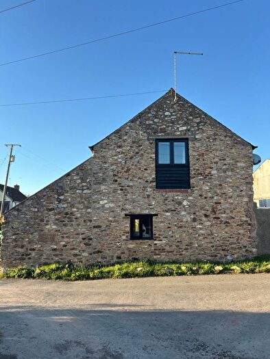 2 Bedroom Barn Conversion To Rent In Sweethay Lane, Taunton, Somerset, TA3