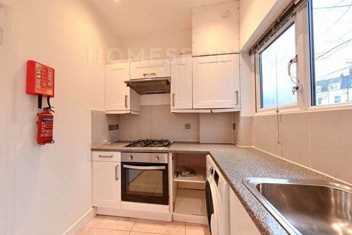2 Bedroom Flat To Rent In Chichele Road, Cricklewood, NW2
