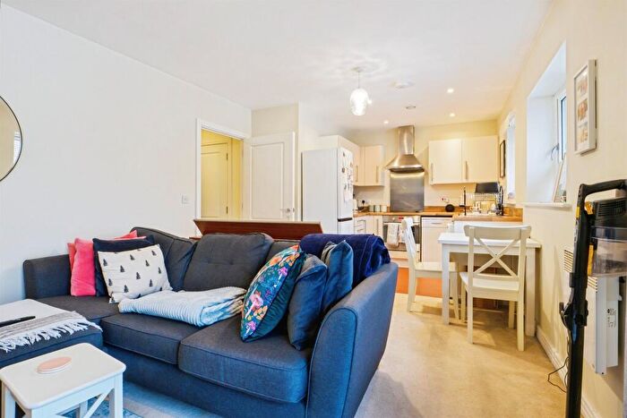 1 Bedroom Flat For Sale In Drying Shed Lane, Canterbury, CT1