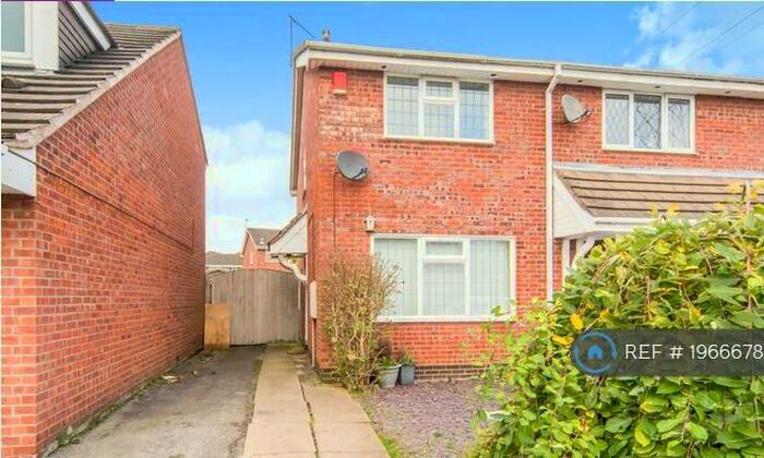 2 Bedroom End Of Terrace House To Rent In Greenlea Close, Stoke-On-Trent, ST4