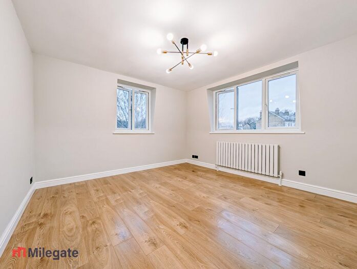 1 Bedroom Flat To Rent In Manor Mount, London, SE23