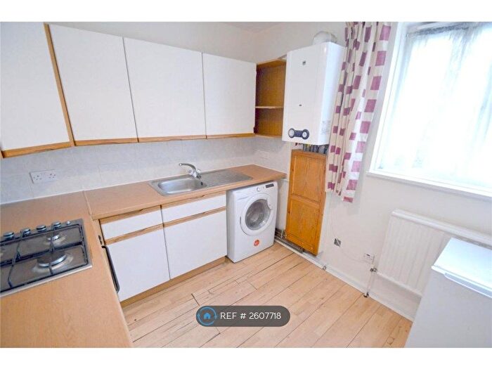 1 Bedroom Flat To Rent In Kirby House, Croydon, CR0