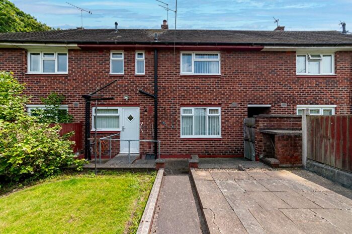 3 Bedroom Semi-Detached House For Sale In Grappenhall Road, Great Sutton, CH65