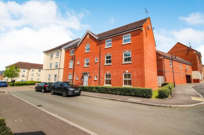 2 Bedroom Flat To Rent In Frankel Avenue, Arnell House, SN25