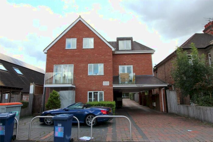 1 Bedroom Apartment To Rent In Leicester Road, Barnet, EN5