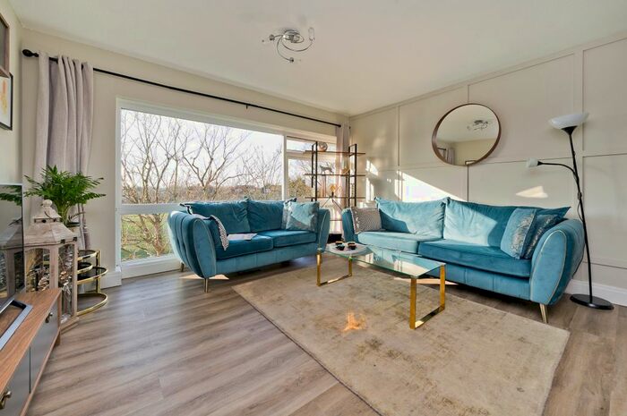 1 Bedroom Flat To Rent In Pinewood Grove, London, W5