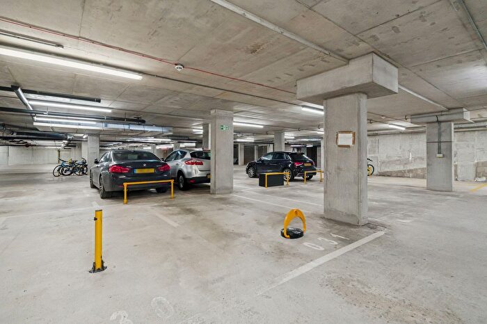 1 Bedroom Flat For Sale In Meadowside Quay Walk, Partick, G11