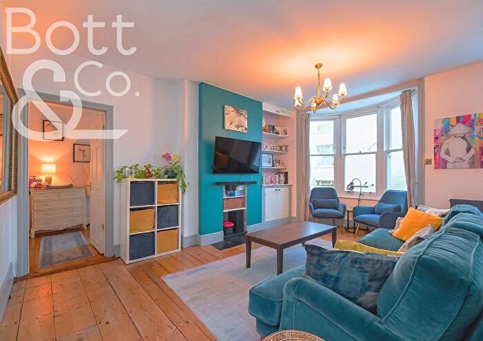 3 Bedroom Terraced House For Sale In Wentworth Street, Brighton, BN2