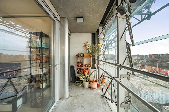 1 Bedroom Flat For Sale In Consort Road, Peckham, SE15