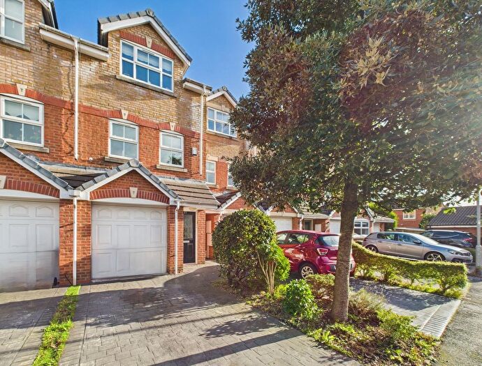3 Bedroom Town House For Sale In Darent Road, Haydock, WA11