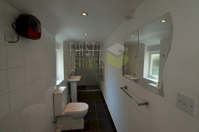 5 Bedroom Terraced House To Rent In Tennyson Street, Evington, LE2