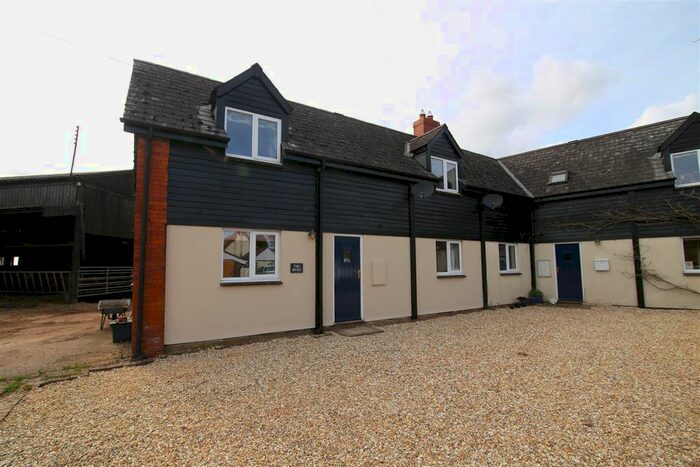 2 Bedroom Property To Rent In Templeton, Tiverton, EX16