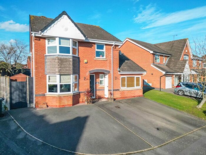 4 Bedroom Detached House For Sale In Kiln Close, Nuneaton, CV10