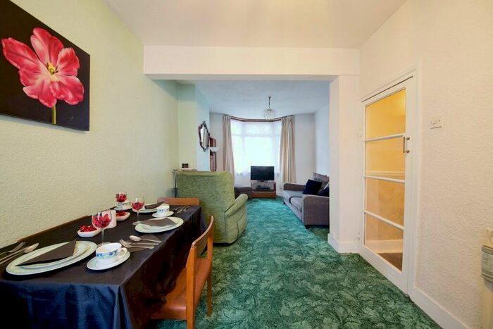 3 Bedroom Terraced House For Sale In Oakfield Road, East Ham, London, E6