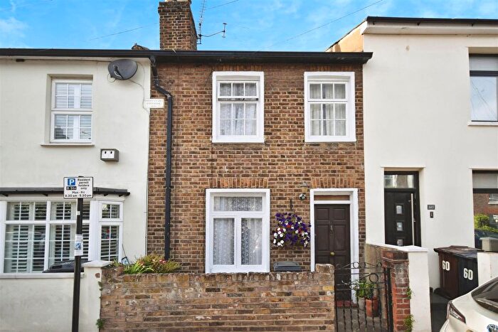 2 Bedroom Terraced House For Sale In Orchard Road, Brentford, TW8