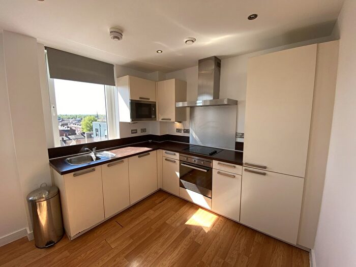 2 Bedroom Flat To Rent In Rusholme Place, Manchester, M14