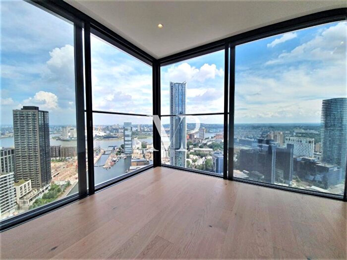 2 Bedroom Apartment To Rent In Hampton Tower, Marsh Wall, London, E14