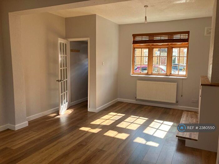 2 Bedroom Terraced House To Rent In Glendish Road, London, N17