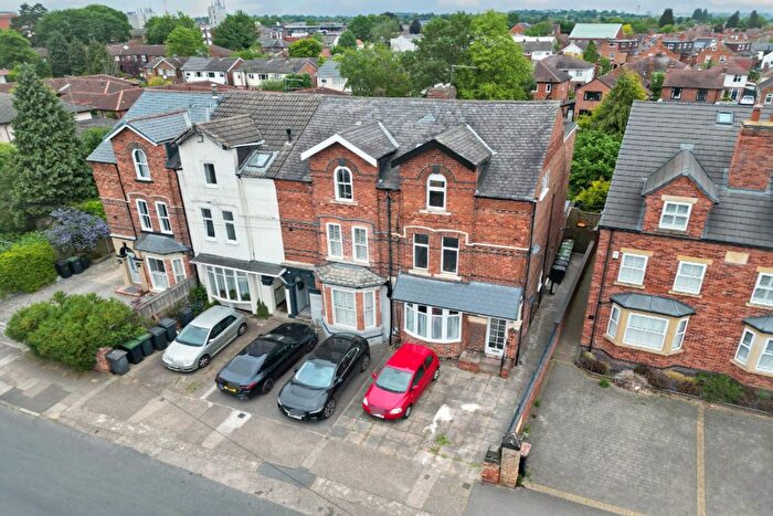 2 Bedroom Flat To Rent In Dovecote Lane, Beeston, NG9