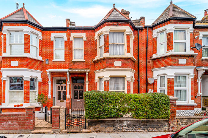 4 Bedroom Terraced House For Sale In Gosberton Road, London, SW12