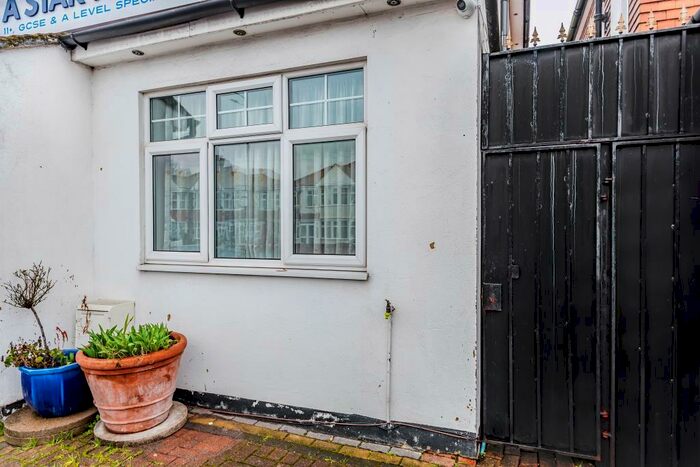 Detached House To Rent In Harrow, Middlesex, HA3