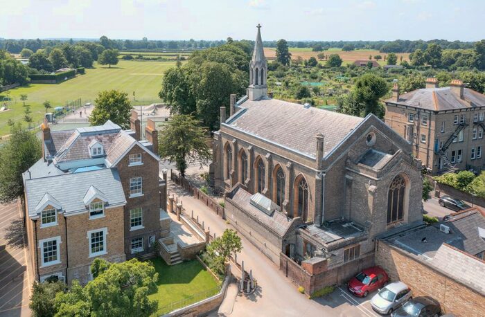 2 Bedroom Flat To Rent In Fairlight House, Church Grove, Hampton Wick, Surrey, KT1