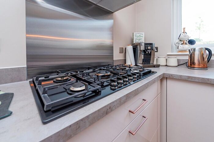 5 Bedroom Detached House For Sale In Riddles Avenue, Willaston, Nantwich, Cheshire, CW5