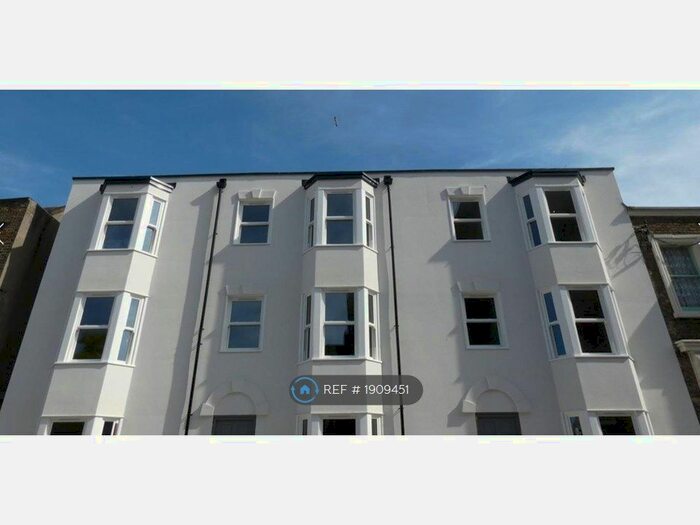 2 Bedroom Flat To Rent In Addington Road, Margate, CT9