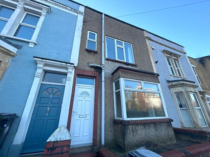 3 Bedroom Terraced House To Rent In Fraser Street, Bristol, BS3