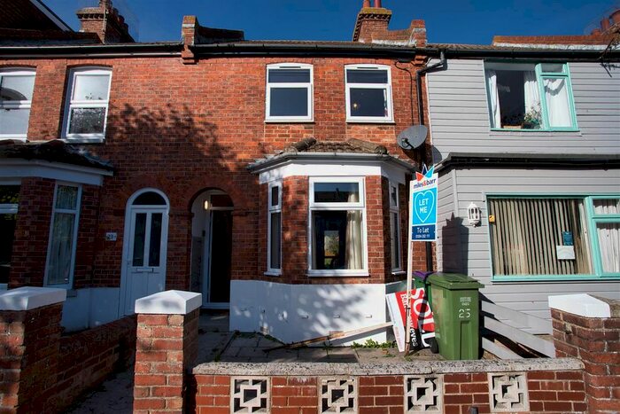3 Bedroom Property To Rent In Royal Military Avenue, Folkestone, CT20