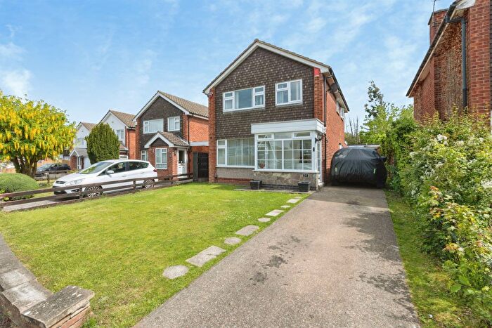 3 Bedroom Detached House For Sale In Amanda Road, Leicester, LE2