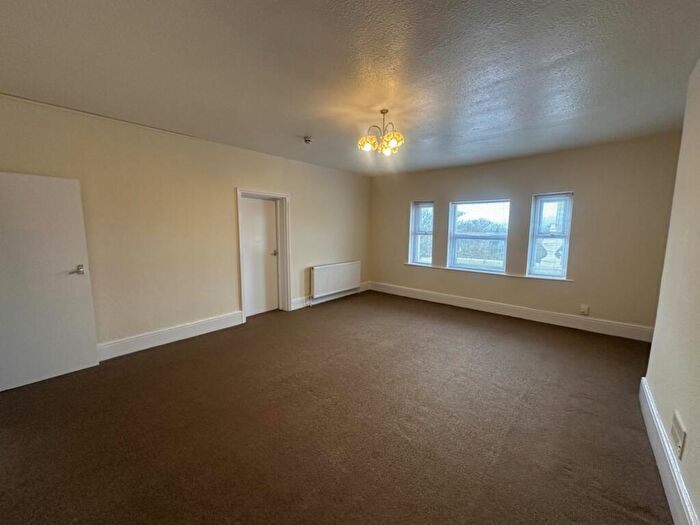 2 Bedroom Flat To Rent In Augusta Gardens, Folkestone, CT20