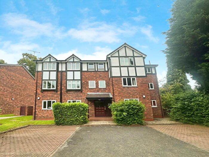 2 Bedroom Flat To Rent In Half Edge Lane, Eccles, Manchester, M30