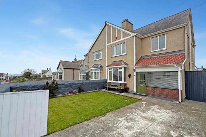 3 Bedroom Semi Detached House For Sale In Seabourne Road, Holyhead, Isle Of Anglesey, LL65