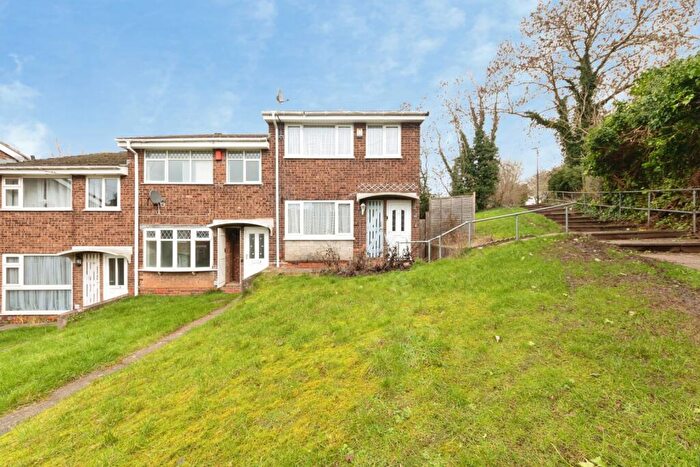 3 Bedroom End Of Terrace House For Sale In Vista Green, Birmingham, West Midlands, B38