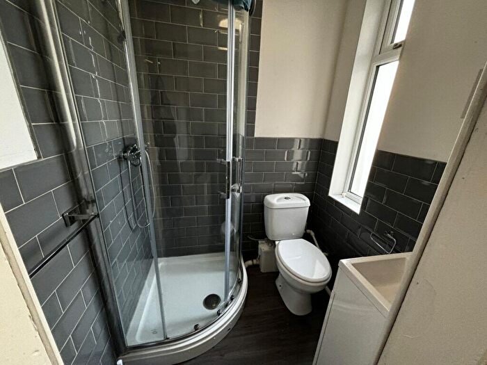 1 Bedroom Flat To Rent In West Main St, Darvel, East Ayrshire, KA17
