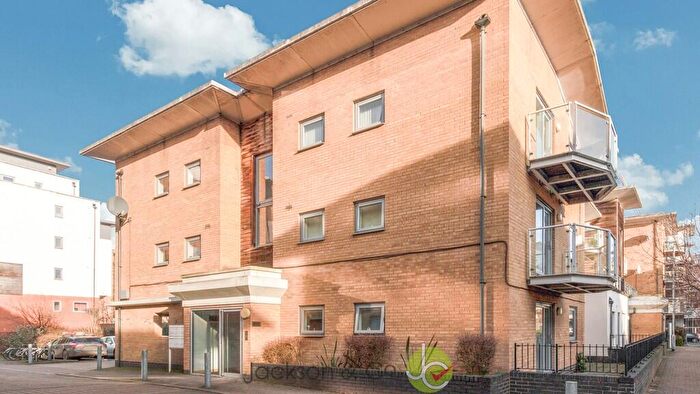 2 Bedroom Apartment For Sale In Caelum Drive, Colchester, CO2