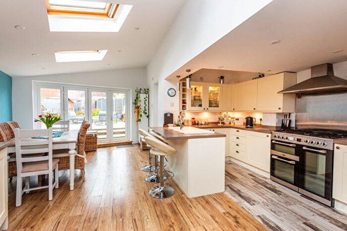 3 Bedroom End Terrace House For Sale In Hayway, Rushden, NN10