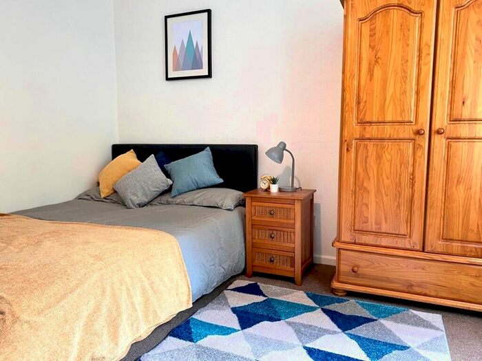 4 Bedroom Terraced House To Rent In Freshfield Close, Norwich, NR5