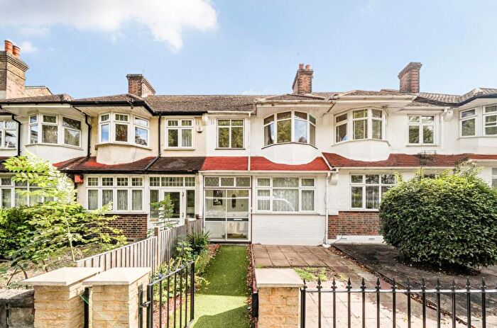 3 Bedroom Terraced House For Sale In Woodside Green, South Norwood, London, SE25