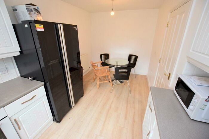 6 Bedroom Semi-Detached House To Rent In West Cotton Close, Far Cotton, Northampton, NN4