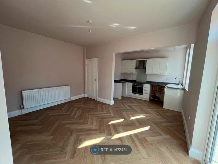 3 Bedroom End Of Terrace House To Rent In Park Street, Barnsley, S70