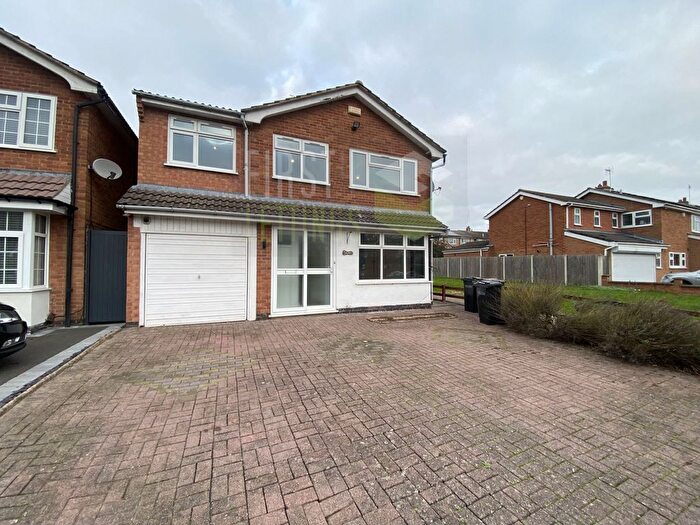 4 Bedroom Detached House To Rent In Windrush Drive, Oadby, LE2