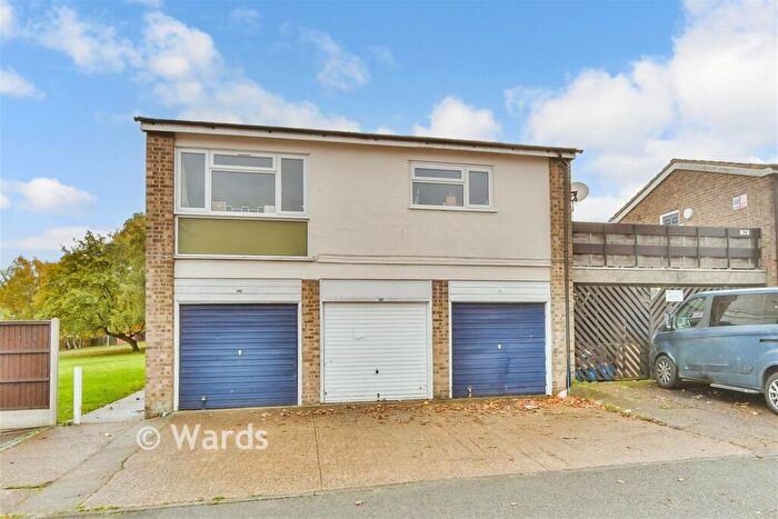 1 Bedroom Maisonette For Sale In Renown Road, Lords Wood, Chatham, Kent, ME5