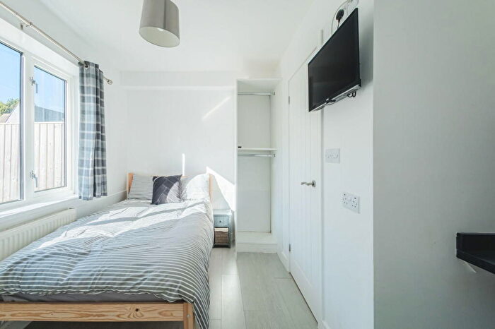 1 Bedroom House Of Multiple Occupation To Rent In Lawrence Road, Cirencester, Gloucestershire, GL7