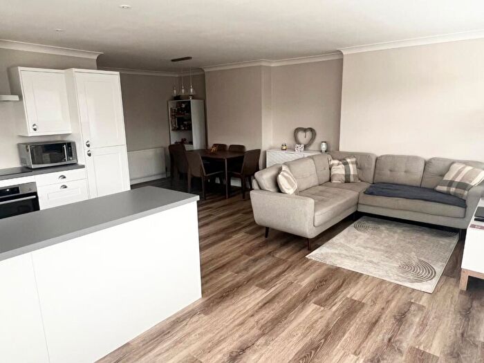 2 Bedroom Semi-Detached Bungalow For Sale In Holly Road, Blackfield, Southampton, SO45